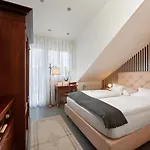 デザイン ブティック ボスティーン 4*